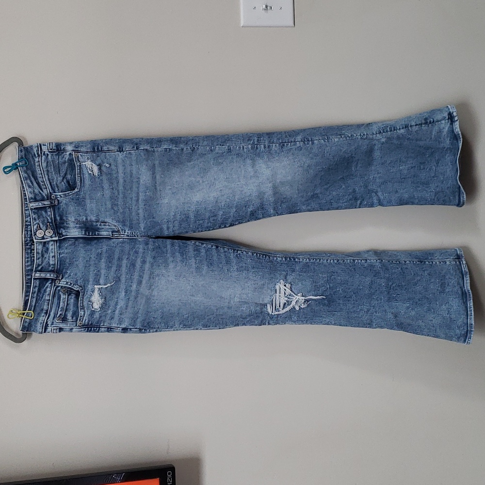American Eagle High-Rise Artist Flare Jeans